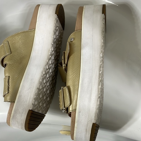 UGG Gently used Gold /white platform slides - Picture 5 of 7